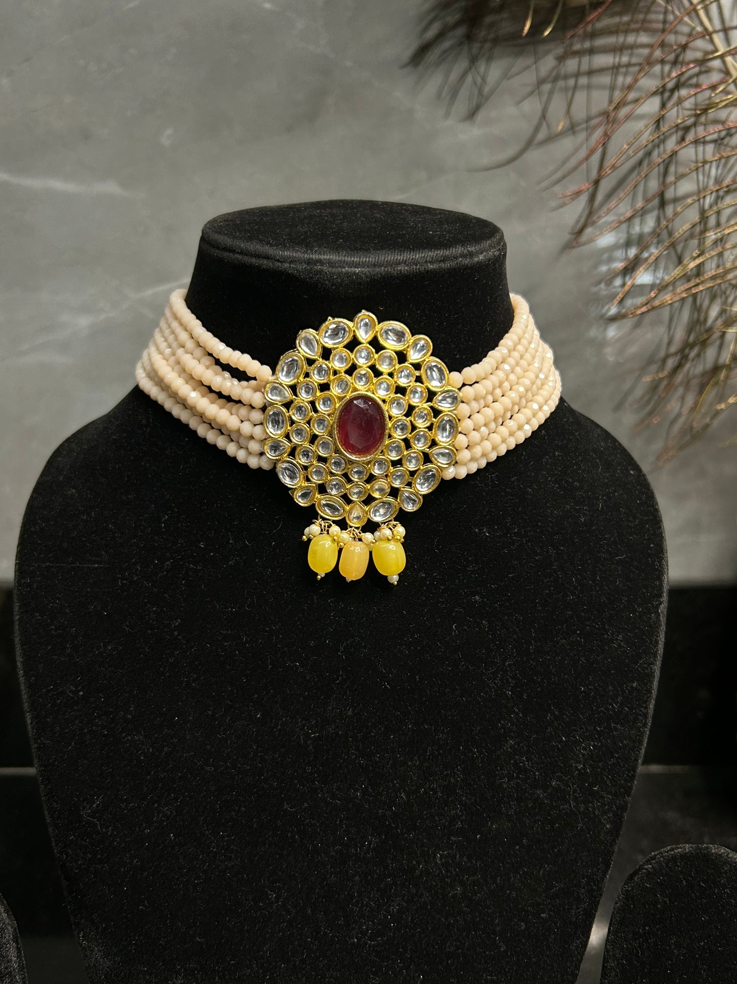 Kundan Choker