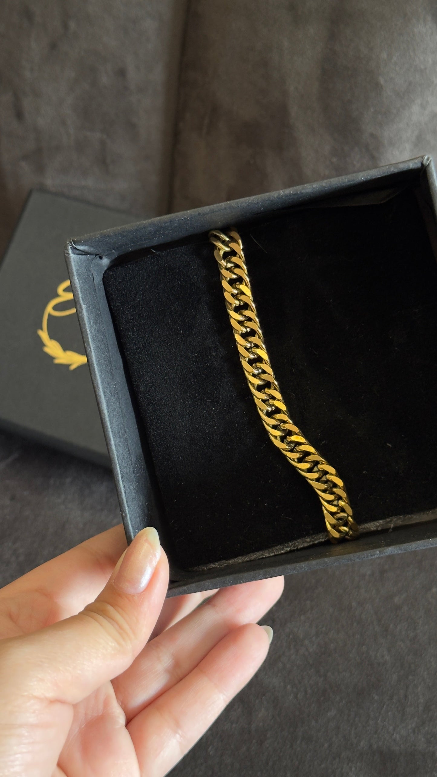 anti tarnish bracelet with a chunky chain