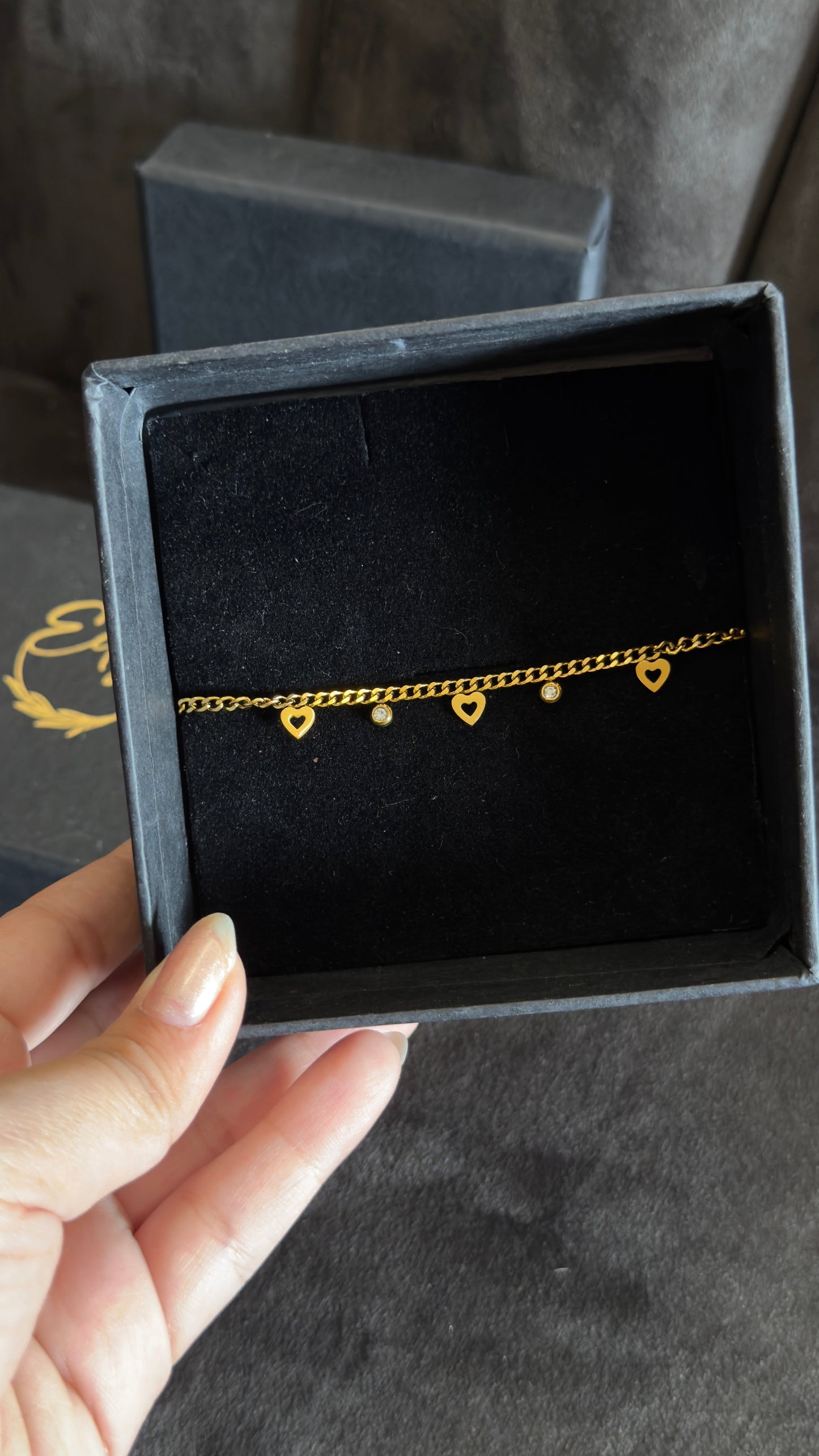 anti tarnish bracelet with drops