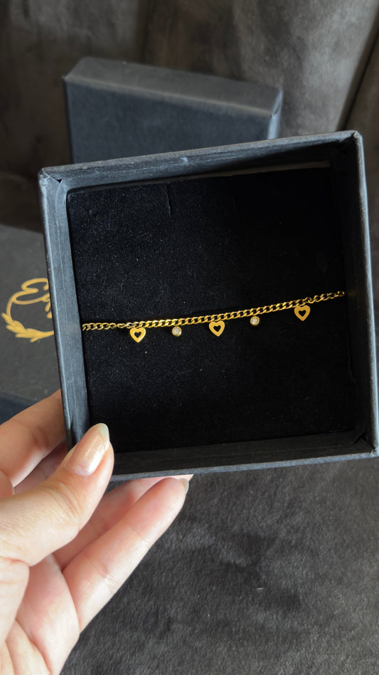 anti tarnish bracelet with drops