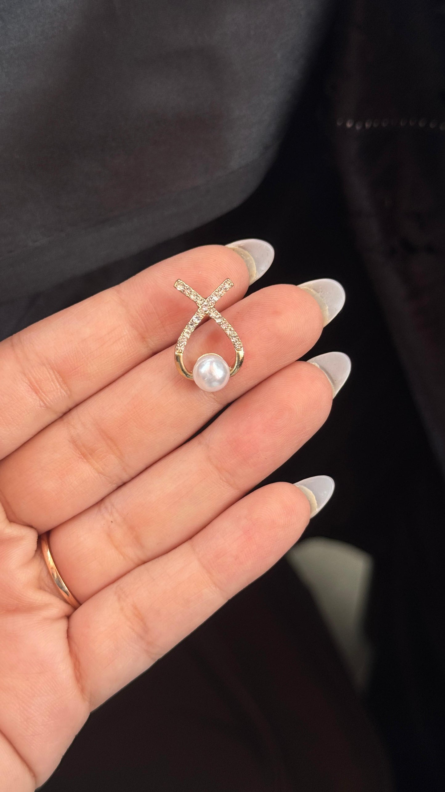 Drop Pearl Studs